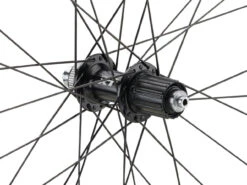 Urban XT V-Brake / Disc Center Lock DT Swiss 535 28" Laufradsatz 11 Urban XT V-Brake / Disc Center Lock DT Swiss 535 28" Laufradsatz -Shimano Verkäufe 396866