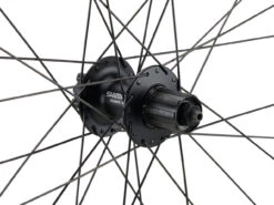 Urban Alivio Disc 6-Loch DT Swiss 466d 28" Laufradsatz -Shimano Verkäufe 399649